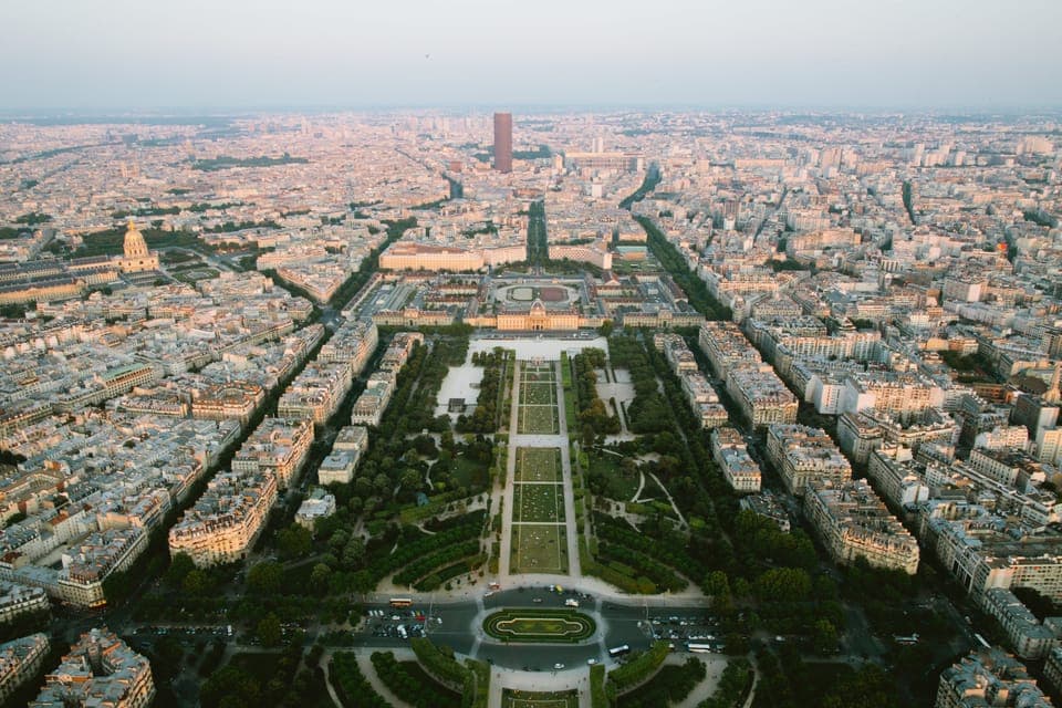 Highlights of Paris Bike Tour in English or Dutch Gallery Image 2