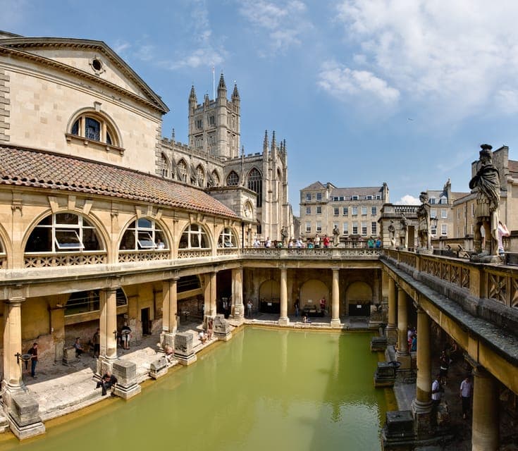 2-Day Cotswolds, Bath & Stonehenge Tour Gallery Image 2