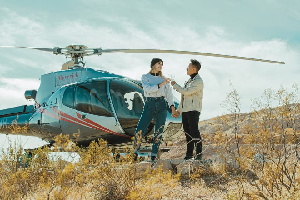 Red Rock Canyon Helicopter Landing Tour Gallery Image 2