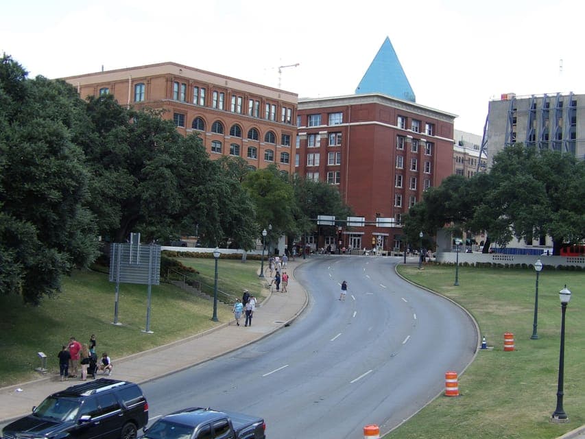 JFK Assassination Highlights Walking Tour Gallery Image 2