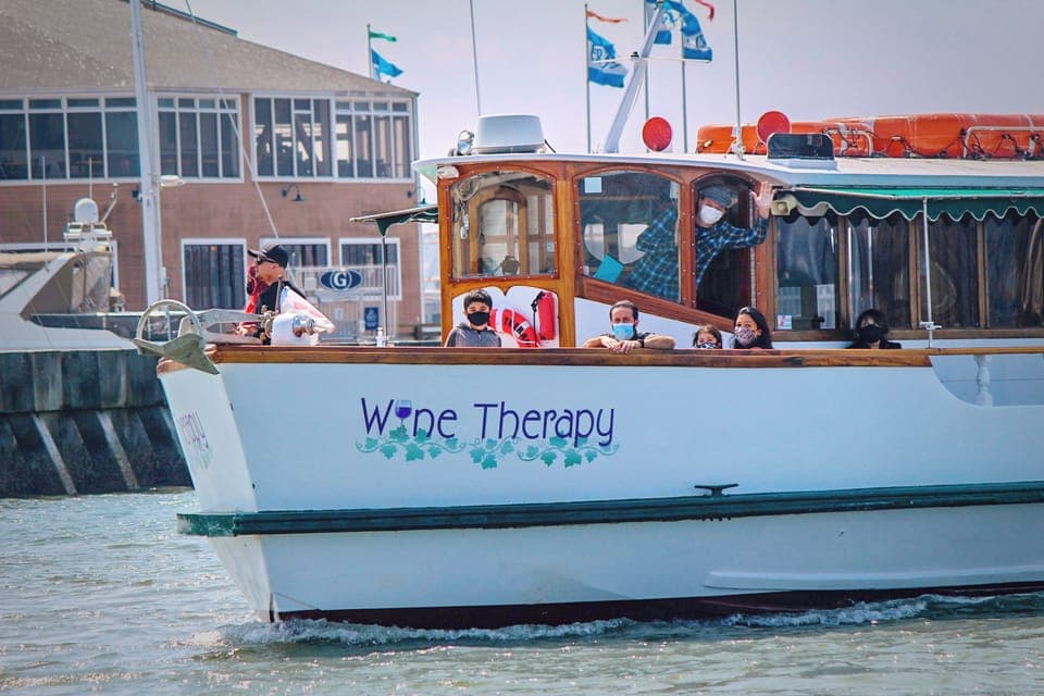 Wine Tasting on the Bay Gallery Image 2