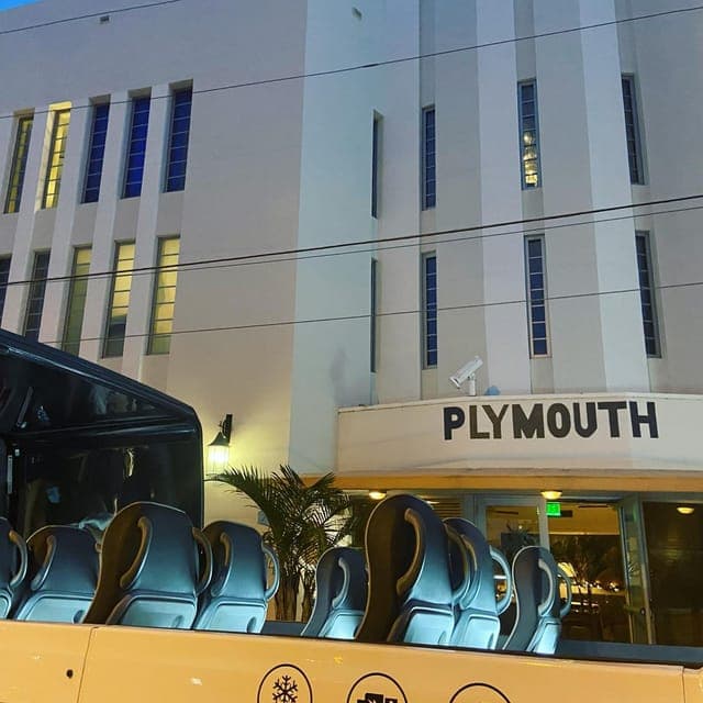 2-Hour Guided Panoramic City Tour by Night Gallery Image 4