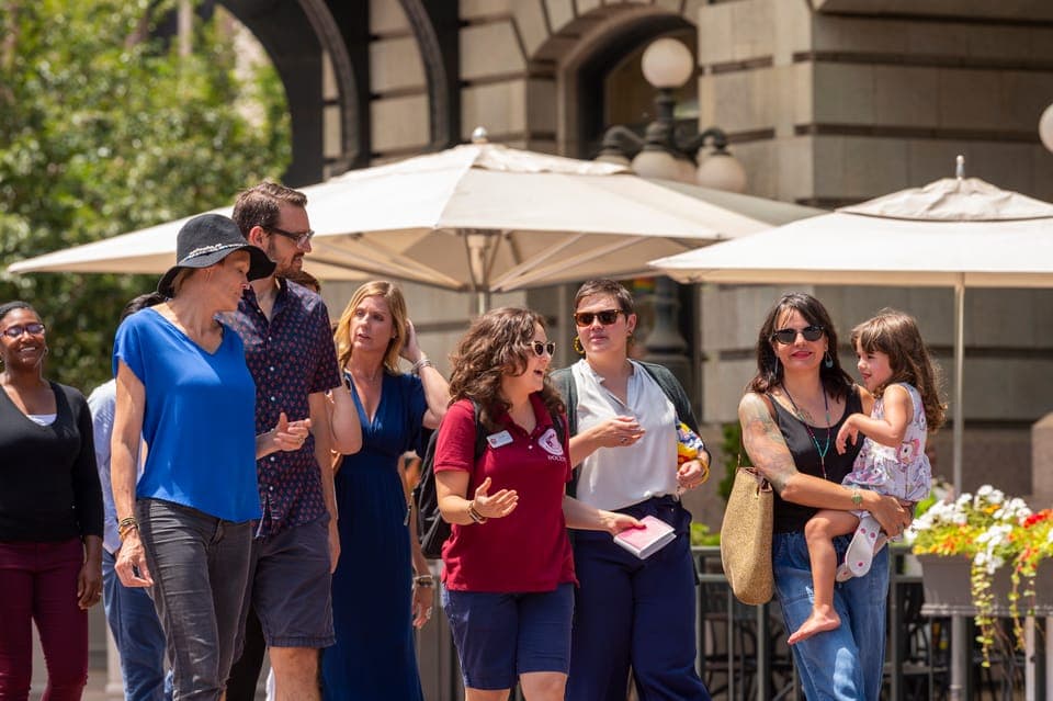 12. History and Architecture Walking Tours - Image 12