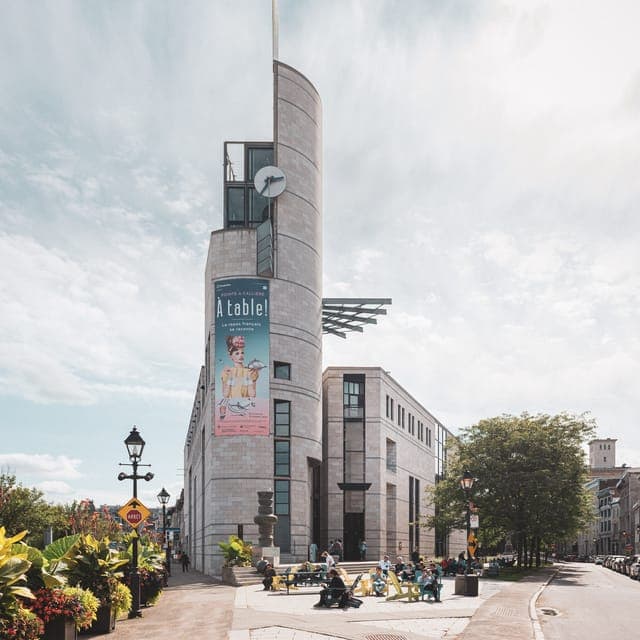 Old Montreal Guided Walking Tour Gallery Image 3