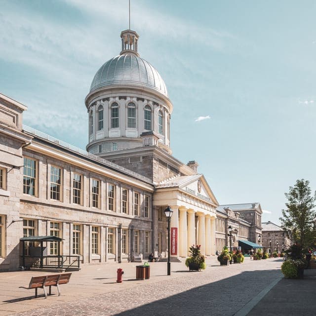 Old Montreal Guided Walking Tour Gallery Image 2