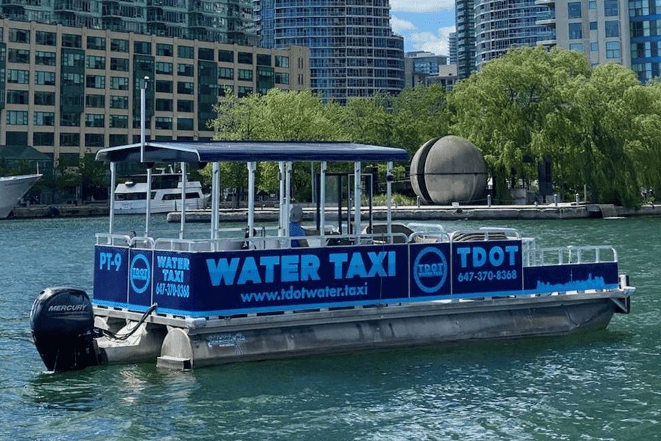 Evening Boat Tour of True Tales of Toronto Harbour Gallery Image 4