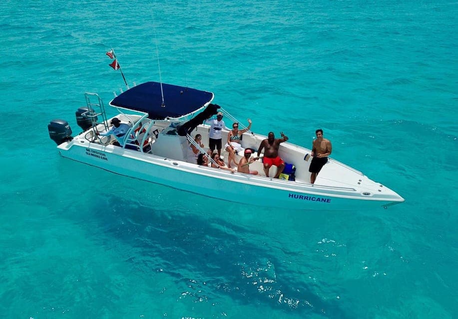 Swim with Whale Sharks & Playa Norte Beach Gallery Image 4