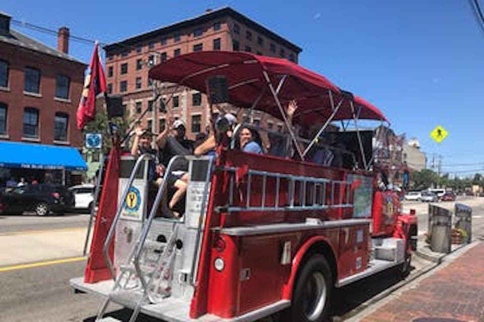Portland, Maine: Tour in Vintage Fire Engine Gallery Image 2