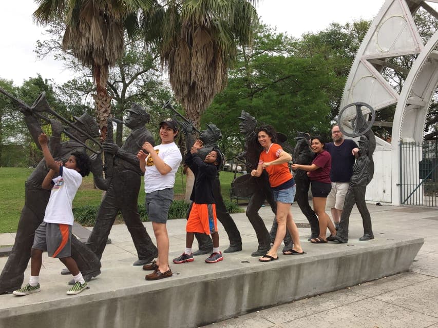 Buzz the Crescent Guided Bike Tour Gallery Image 3