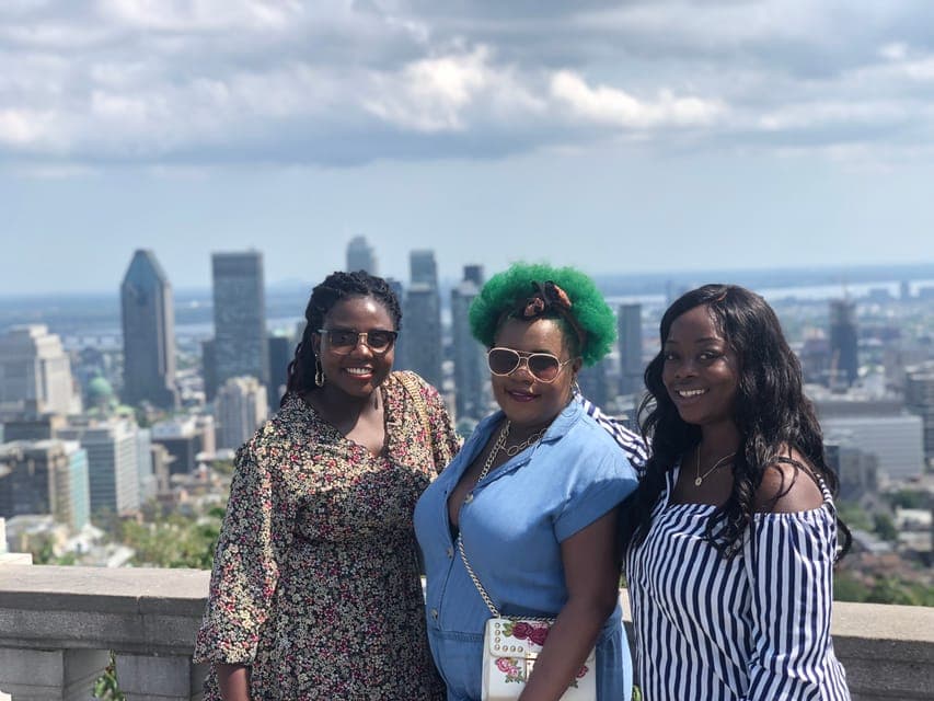 Montréal: Guided Tour in Vintage Convertible Cadillac Gallery Image 4