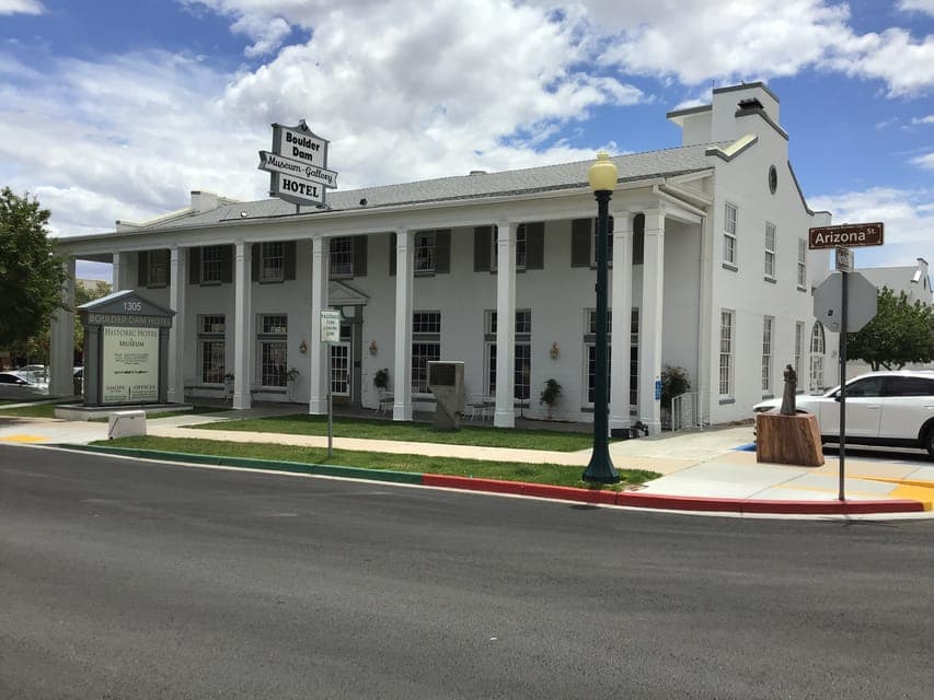 Private Hoover Dam w/ Optional Generator Tour Gallery Image 3