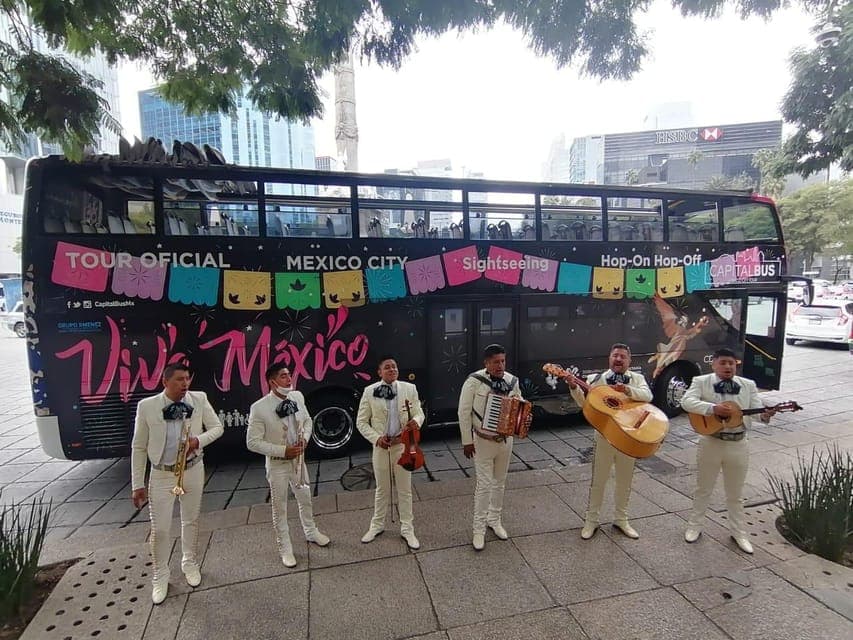 Mariachi Night Tour in a Panoramic Bus Gallery Image 1
