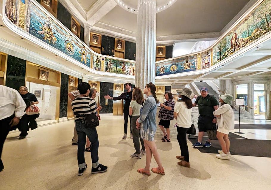 Chicago's Original Dazzling Architectural Interiors Tour Gallery Image 2