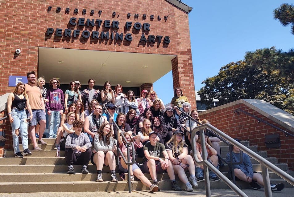 Private Guided Tour of Chicago Suburbs Movie Sites Gallery Image 3