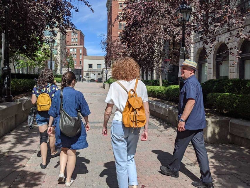 34. Montréal: The Original Old Montréal Walking Tour - Image 34