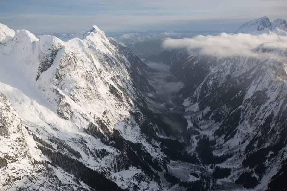BC Backcountry Helicopter Tour Gallery Image 3