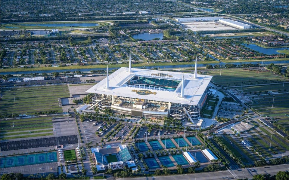 From Pembroke Pines: Helicopter Tour Over Miami Gallery Image 3