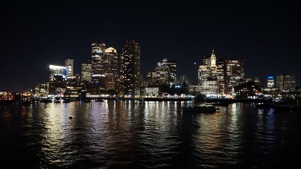 City Lights Sightseeing Cruise on Classic Boat Gallery Image 4