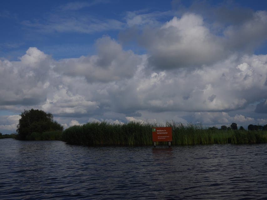 2-Hour Guided Canoe Trip Gallery Image 4