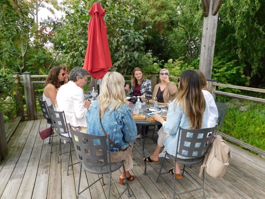 Niagara Falls, Canada: Escarpment Boutique Wine Tour Gallery Image 2