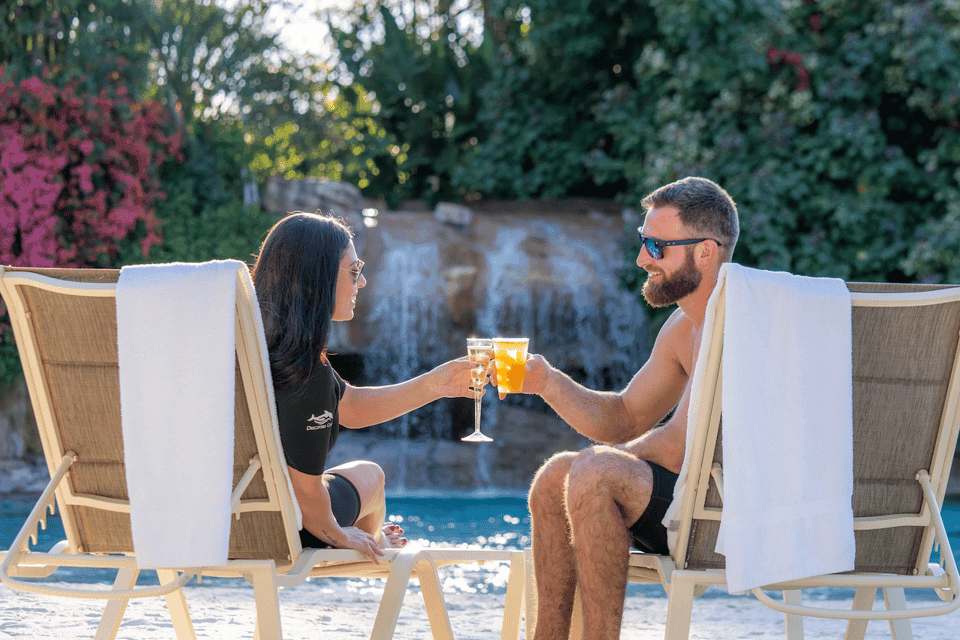 Orlando: Discovery Cove Admission Ticket & Additional Parks Gallery Image 3