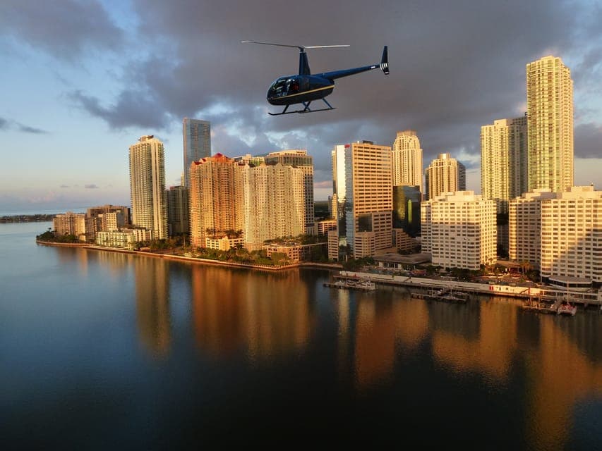 Luxury Private Helicopter Tour Gallery Image 4