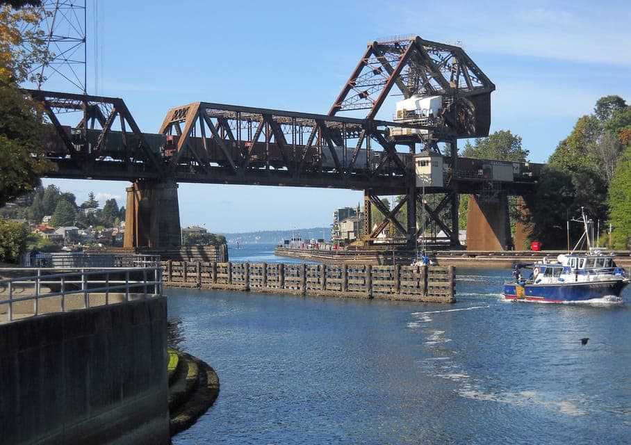 29. Sightseeing Bus Tour with the Ballard Locks - Image 29