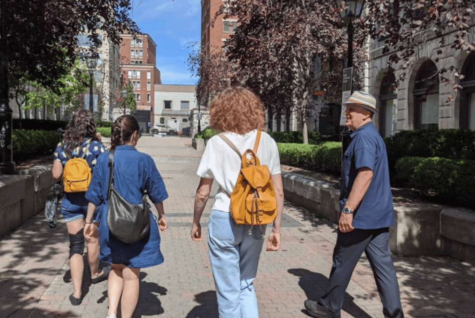 Private Customizable Walking Tour of Old Montreal Gallery Image 4