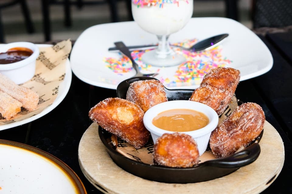 South Beach Sweets Tour: Donuts, Pastelitos, and Patisseries Gallery Image 3