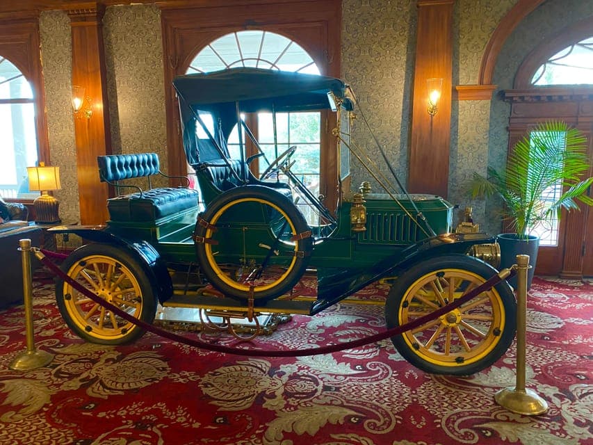 Rocky Mountain National Park Day Trip and Lunch Gallery Image 1