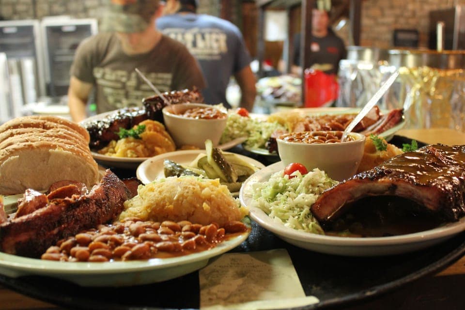 Hill Country BBQ & Wine Shuttle - Image 3