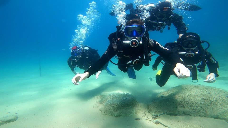 5. Tossa de Mar Scuba Diving and 3-Course Meal - Image 5