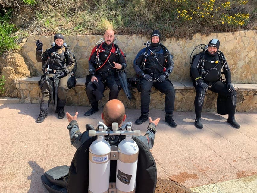 Tossa de Mar Scuba Diving and 3-Course Meal Gallery Image 2