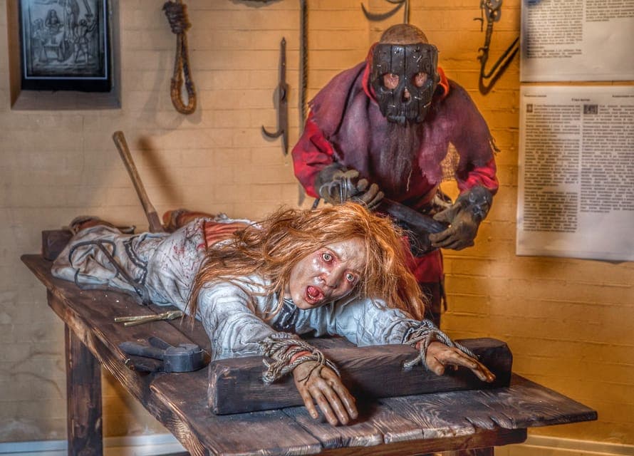 LA: Medieval Torture Museum Ticket with Ghost Hunting - Image 4