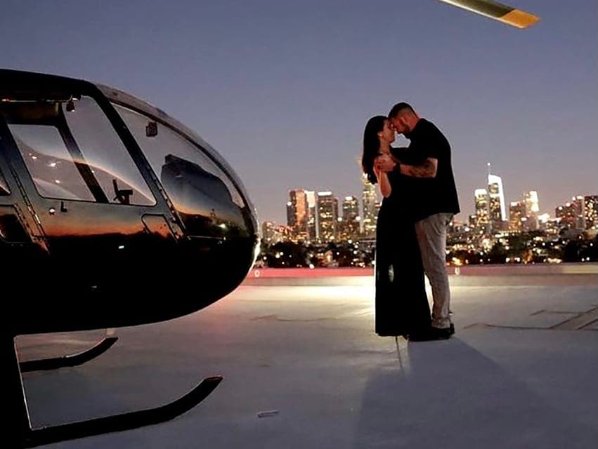 Downtown Landing Helicopter Tour Gallery Image 4