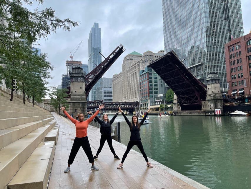Chicago River Yoga Walk Gallery Image 2