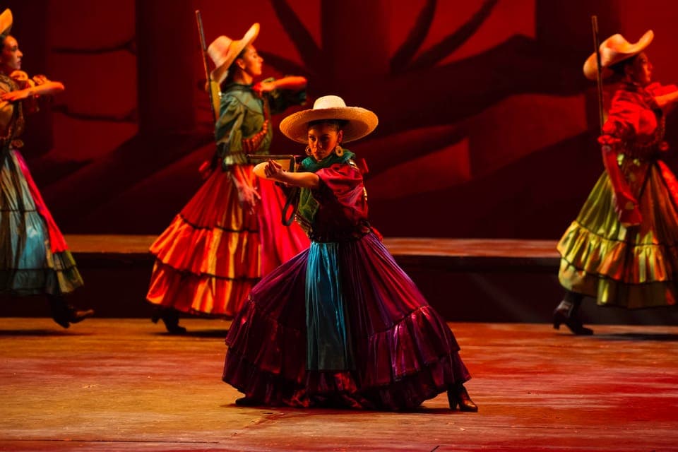 Mexican Folklore Ballet Gallery Image 3