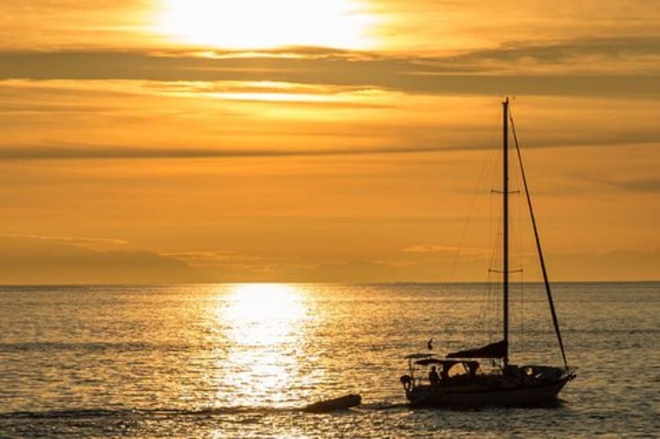 Lighthouse Park & Horseshoe Bay Hiking Tour Gallery Image 4