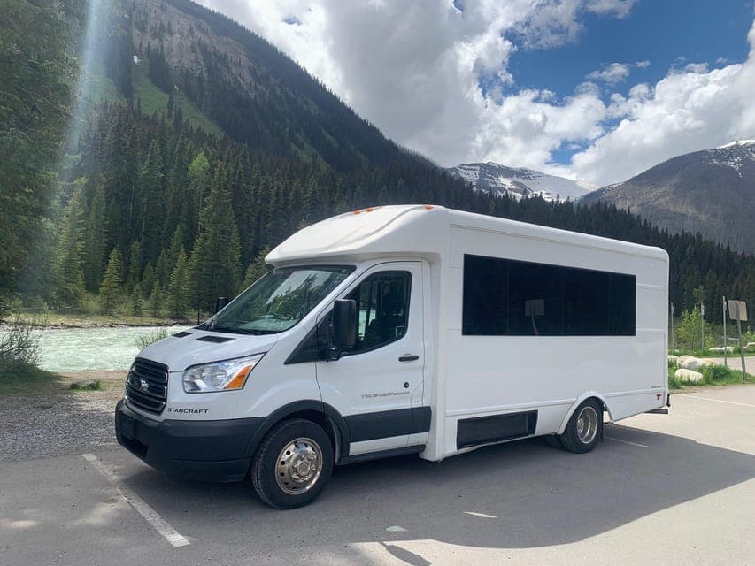 Calgary Airport Transfer to/from Canmore, Banff, Lake Louise Gallery Image 2