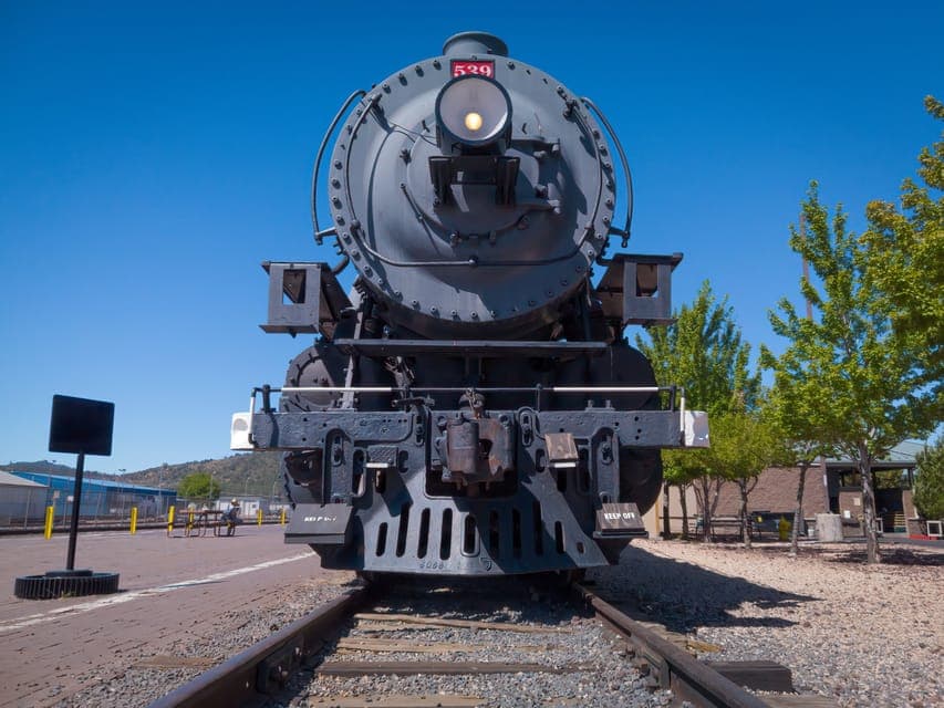 Las Vegas 2-Day Grand Canyon Railway Bearizona Meteor Crater Gallery Image 2