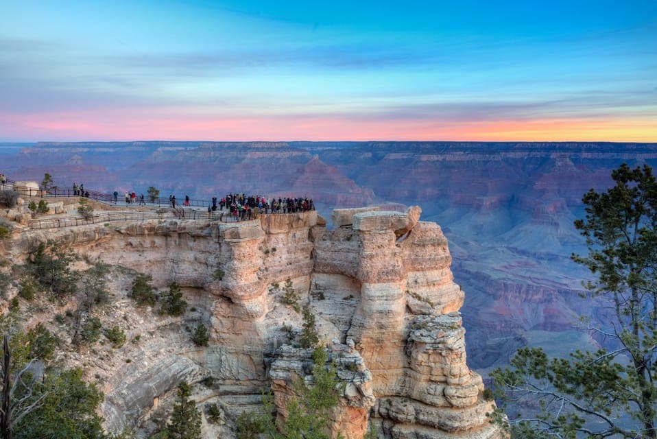 Las Vegas 2-Day Grand Canyon Railway Bearizona Meteor Crater Gallery Image 3