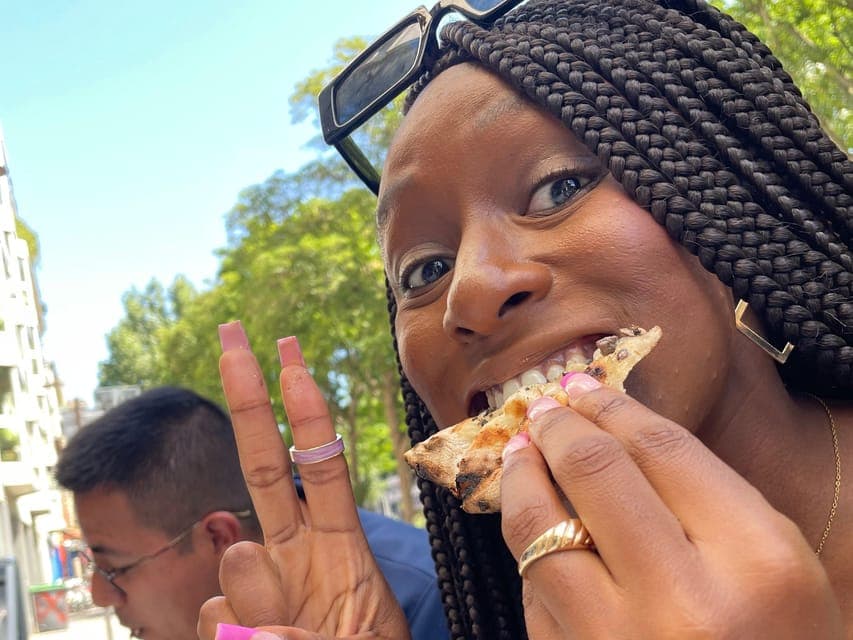 No Diet Club - Unique local Food in Paris! Canal st Martin Gallery Image 2