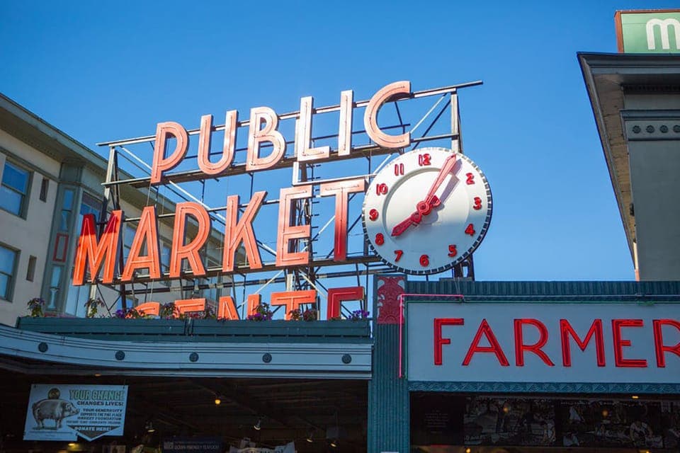 29. Pike Place Market Guided Foodie Tour - Image 29