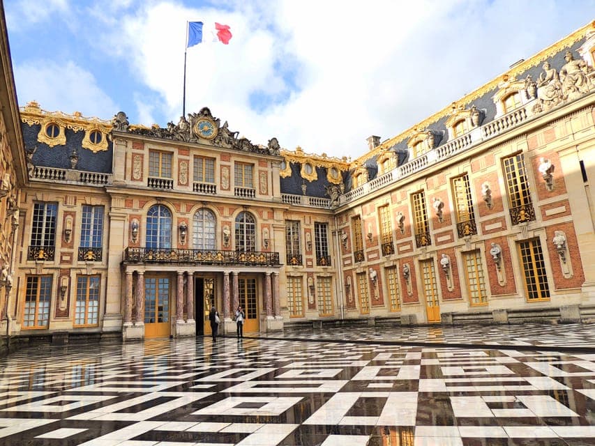 8. Versailles: Skip-the-Line Guided Palace Tour and Full Access - Image 8