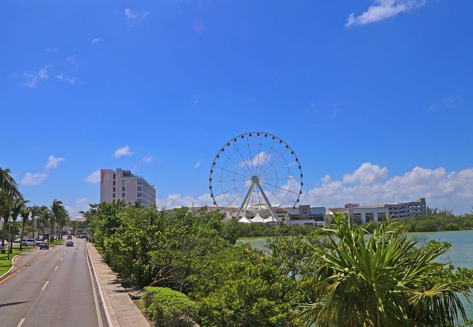 Cancun: Hop-On-Hop-Off Sightseeing Bus Tour Gallery Image 4