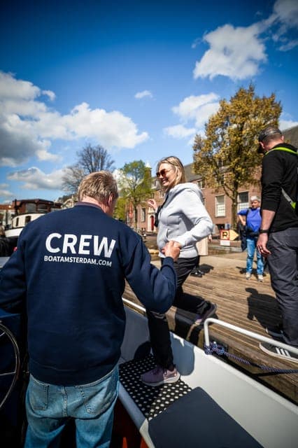 Old City Canal Cruise with Live Guide and Open Bar Gallery Image 3