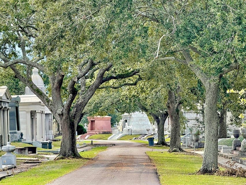 Millionaire’s Tombs of Metairie Cemetery Tour Gallery Image 3