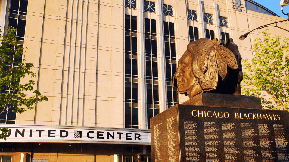Chicago Blackhawks NHL Game Ticket at United Center Gallery Image 2