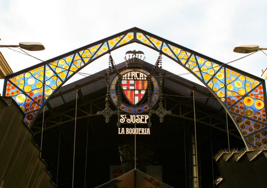 Sagrada Familia, Park Güell and Old Town Tour Gallery Image 2