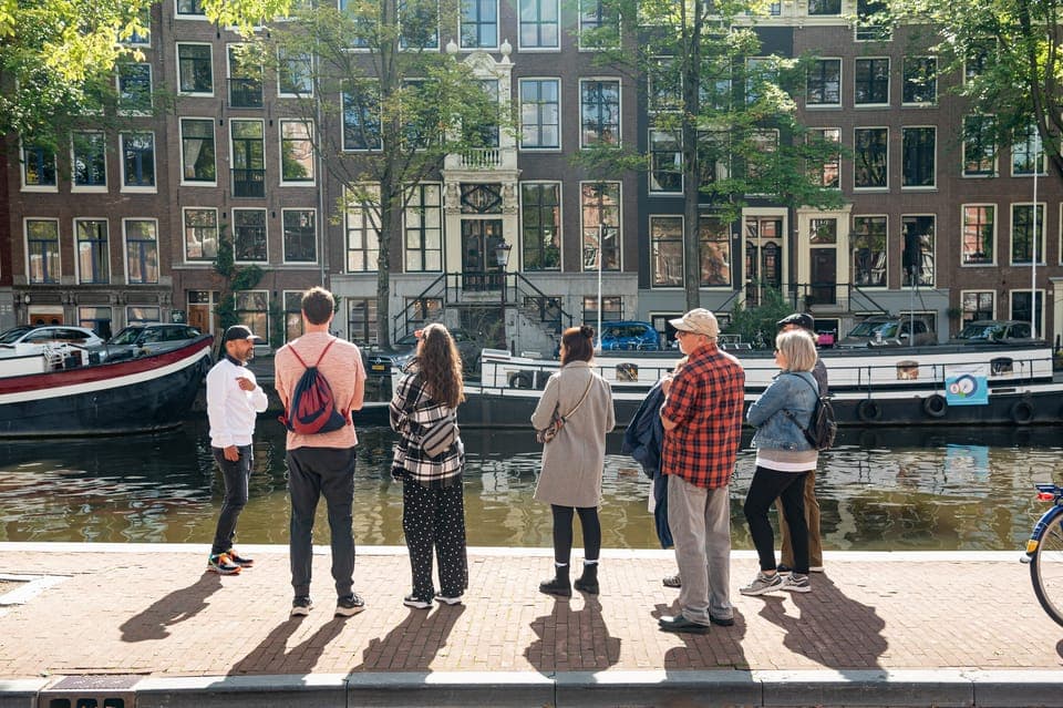 46. Highlights & History Walking Tour - Image 46
